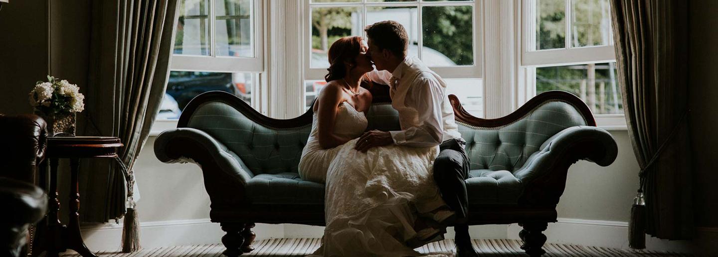loveseat Oxford Wedding Photographer - MT Studio